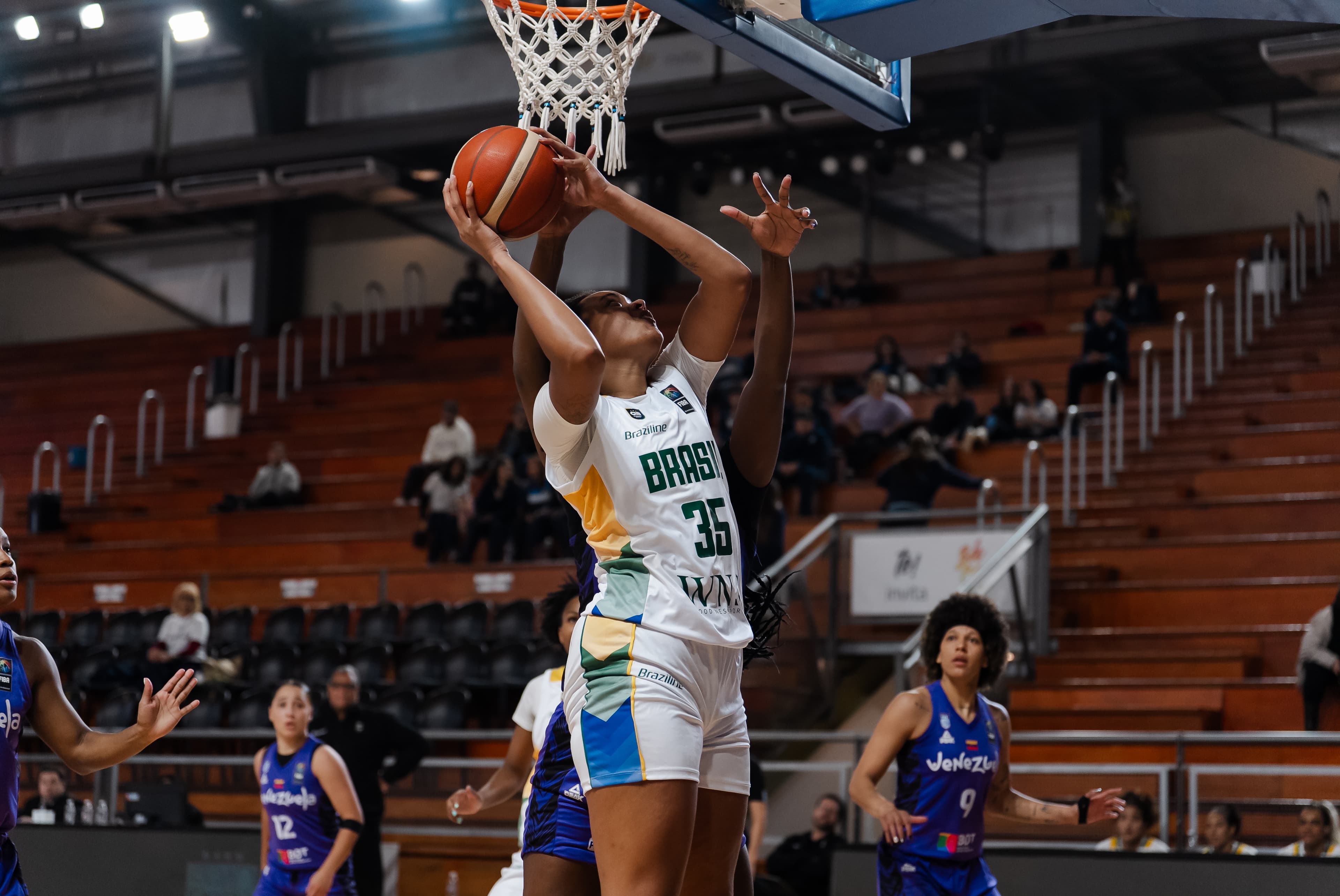 Brasil perde para a Venezuela e disputará as quartas do Classificatório da AmeriCupW