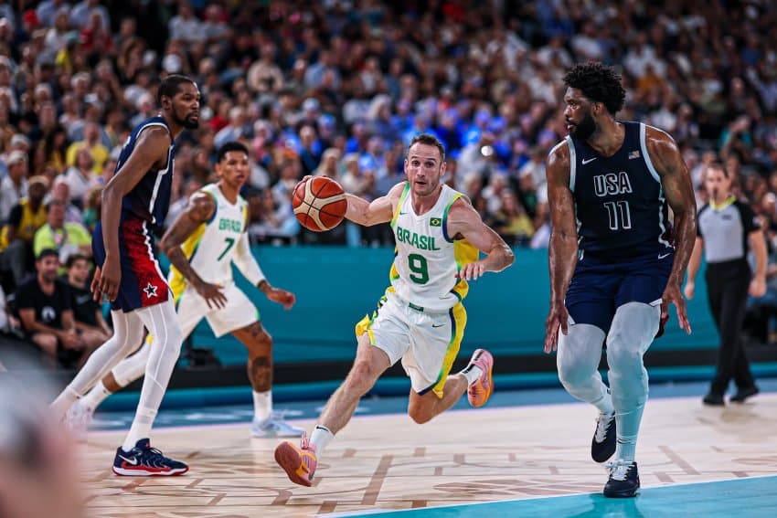 A Seleção Brasileira de Basquete encerra sua participação nos Jogos Olímpicos de Paris entre as oito melhores seleções do mundo