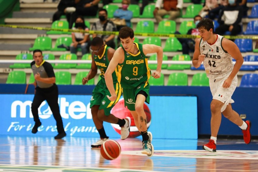 Brasil vence o México e estreia com vitória no Basquete Masculino