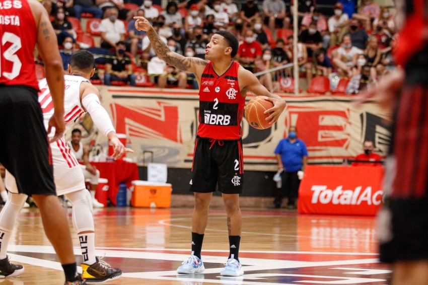 Flamengo derrota o São Paulo fora de casa no NBB