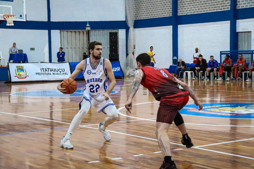 Notícias  Cruzeiro e Basquete Santos vencem na estreia do Final