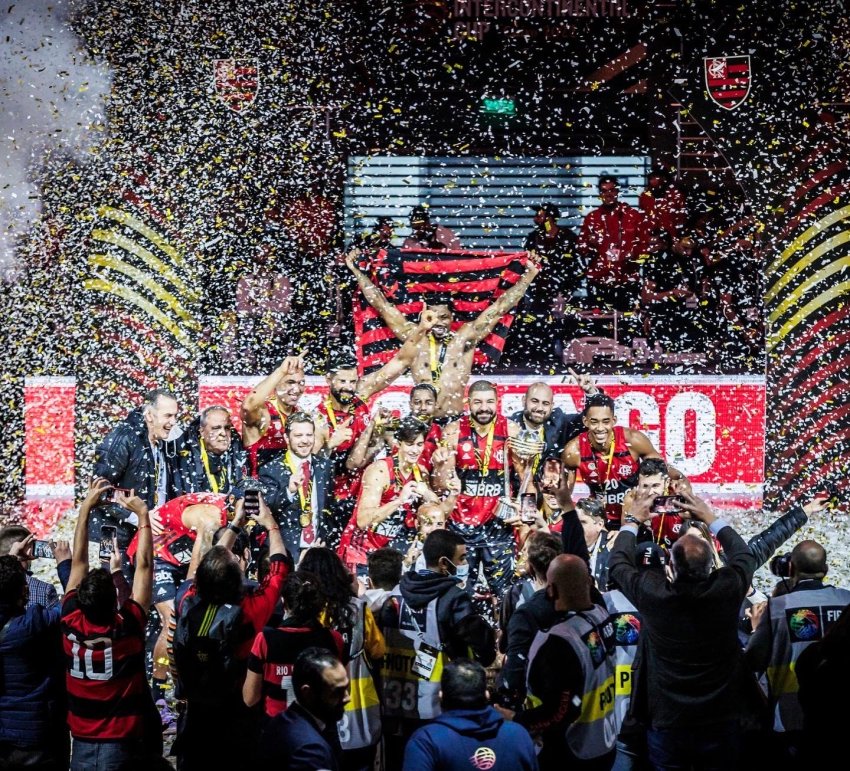 O MUNDO DE NOVO! FlaBasquete sobra no Intercontinental da FIBA e é  bicampeão mundial de clubes - Flamengo