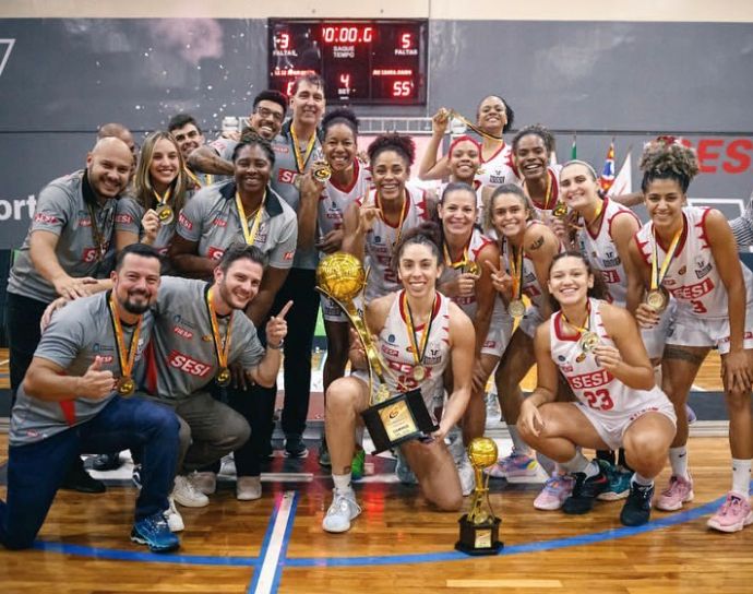 Sesi Araraquara larga na frente na final do Paulista Feminino