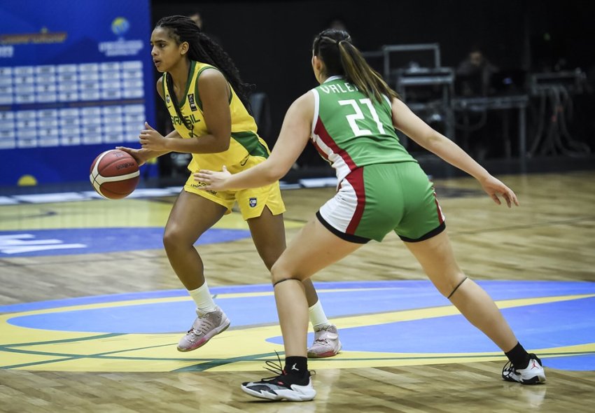 Basquete de Santos vence e avança nas quartas de final do